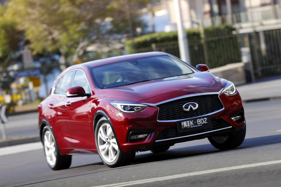  Infiniti Q30 1.6t 2016 года  (AU) (фото 9 из 22)